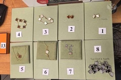 Россиянка прилетела из ОАЭ и оказалась под угрозой тюрьмы из-за алмаза в носке