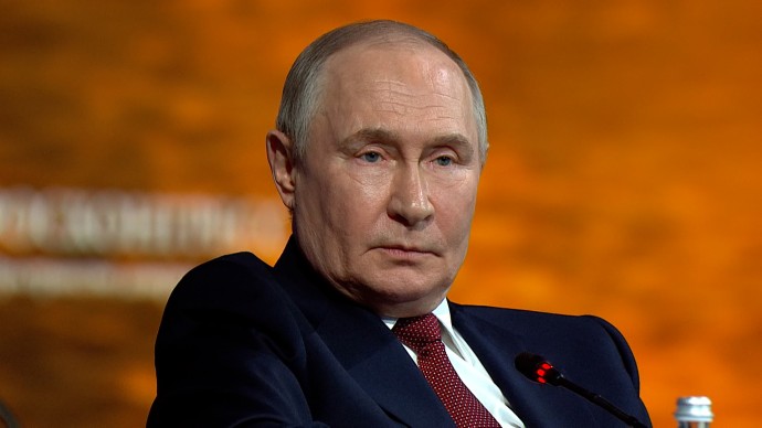 Владимир Путин освободил Геннадия Лопатина от должности заместителя генерального прокурора