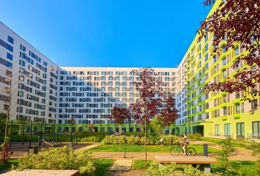 Около двух миллионов квадратных метров жилья возведут по программе реновации в 2025 году
