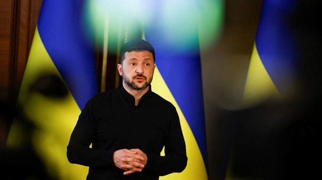 WP: Западные чиновники убедили Зеленского не отказываться от переговоров