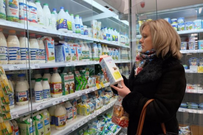 На ценниках в магазинах предложили указывать наценку на товар
