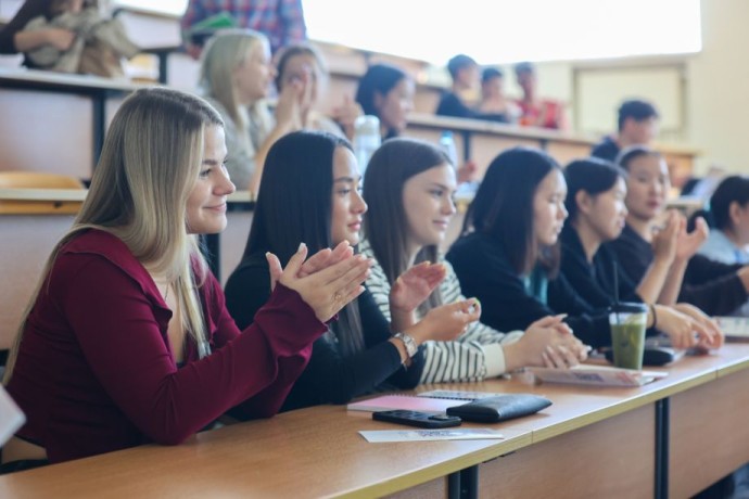 Финансовый IQ: молодежь ДВФУ учится создавать капитал с помощью государства Финансовый IQ: молодежь ДВФУ учится создавать капитал с помощью государства