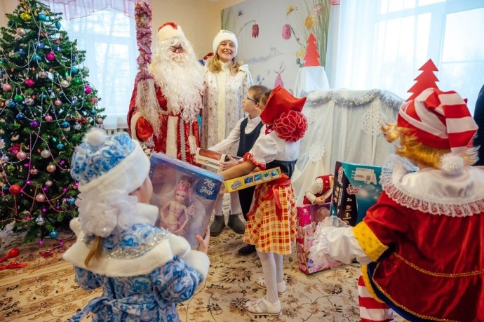 Рязанский застройщик поздравил с Новым годом ребят из Рыбновской школы-интерната