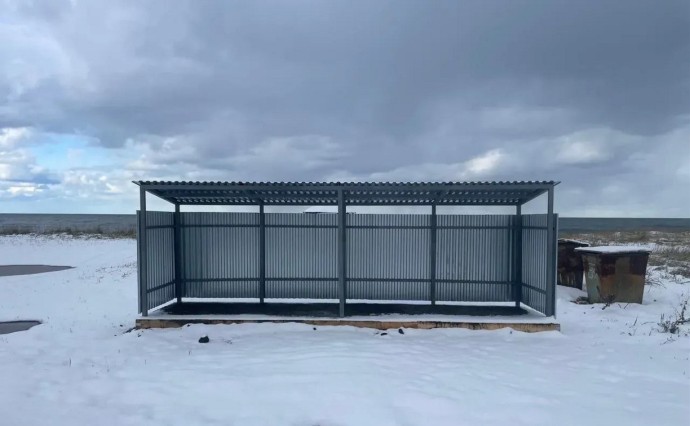 В туристических местах Смирныховского района обустроили новые площадки для отходов