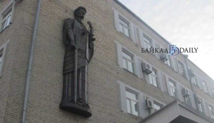 В Улан-Удэ чиновников заставили ускориться с расселением дома-развалюхи