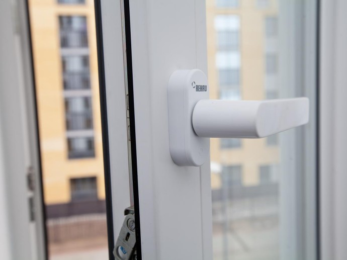 В зимнюю стужу не замёрзнете — как правильно перевести окна в зимний режим