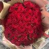 Костромичи смогут найти цветы и конфеты для женщин на улице