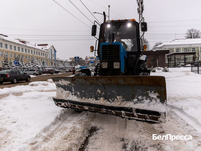 В праздничные дни в Белгороде из‑за снегопадов усилят дежурство коммунальщиков В праздничные дни в Белгороде из‑за снегопадов усилят дежурство коммунальщиков
