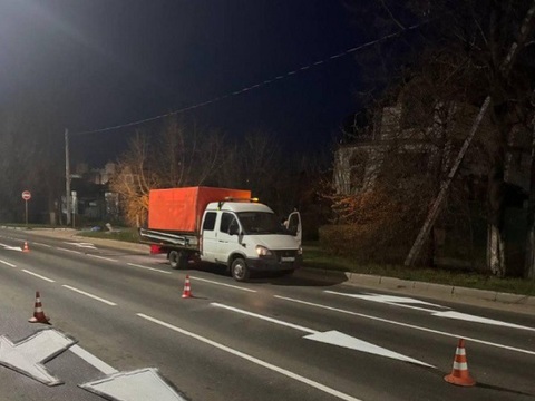 На дорогах Саранска обновляют разметку
