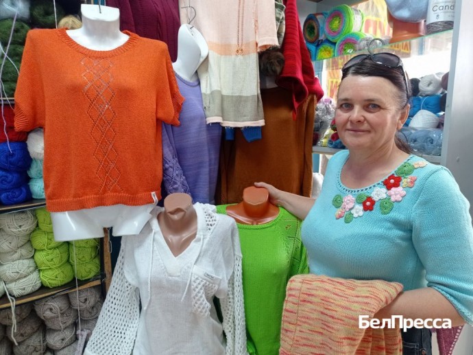 В моде – индивидуальность. Белгородка заключила соцконтракт и открыла вязальное ателье