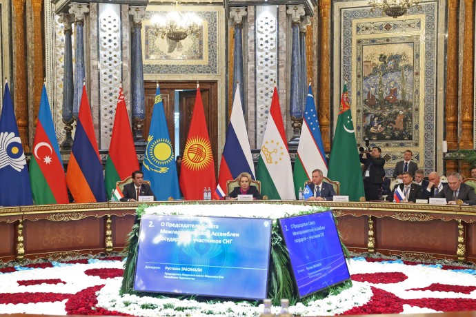 В Таджикистане придают большое значение углублению конструктивного диалога в СНГ В Таджикистане придают большое значение углублению конструктивного диалога в СНГ