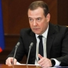 Медведев: Активы будем возмещать территориями Украины и ценностями британской короны