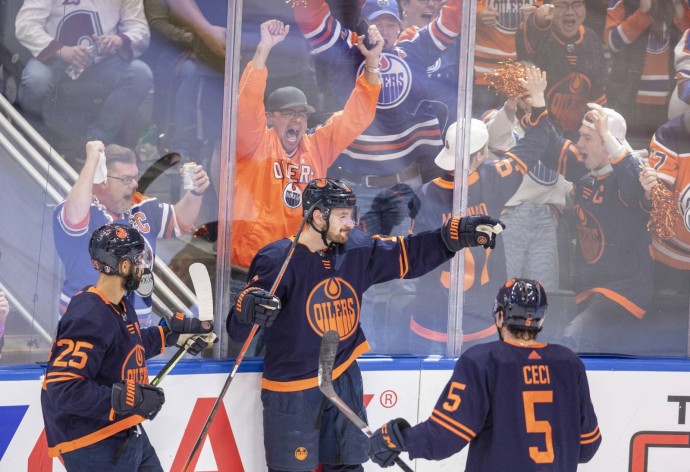 Гол Подколзина не спас «Эдмонтон» от поражения в матче с «Далласом» Гол Подколзина не спас «Эдмонтон» от поражения в матче с «Далласом»