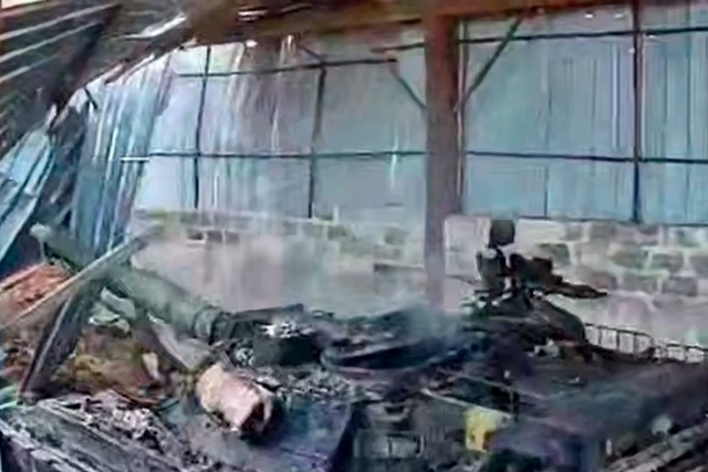 От отчаяния ВСУ бросили в бой находившиеся в тылу танки M55S с 105-мм пушками От отчаяния ВСУ бросили в бой находившиеся в тылу танки M55S с 105-мм пушками