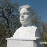 Сын полка. В Прохоровском районе стоят два одинаковых памятника одному и тому же мальчику