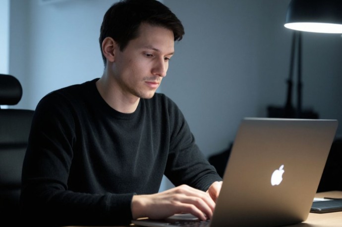 Основатель Telegram обвинил Макрона в попытке цензурировать интернет в Европе