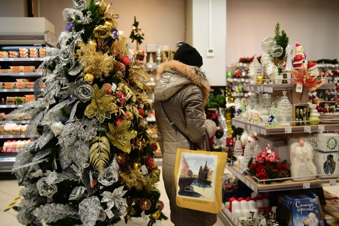 РИА Новости: Украшенная елка в среднем обойдется в 4808 рублей РИА Новости: Украшенная елка в среднем обойдется в 4808 рублей