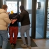 Ждали обыск, но пришли воры с кувалдой: полиция задержала второго участника кражи сейфа с 3,5 млн рублей с Карповки