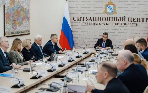 Хинштейн пообещал отработать вопросы курян после прямой линии с Президентом