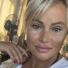 Дана Борисова заявила, что превратилась в старушку после пластической операции