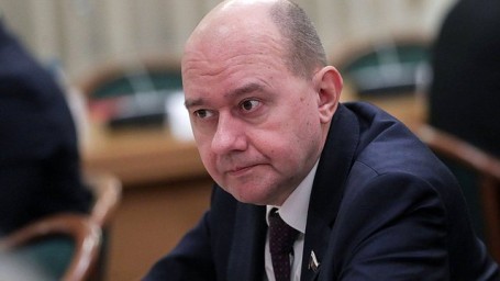 Олег Леонов: реализация закона о локализации такси не должна загнать водителей в теневой сектор