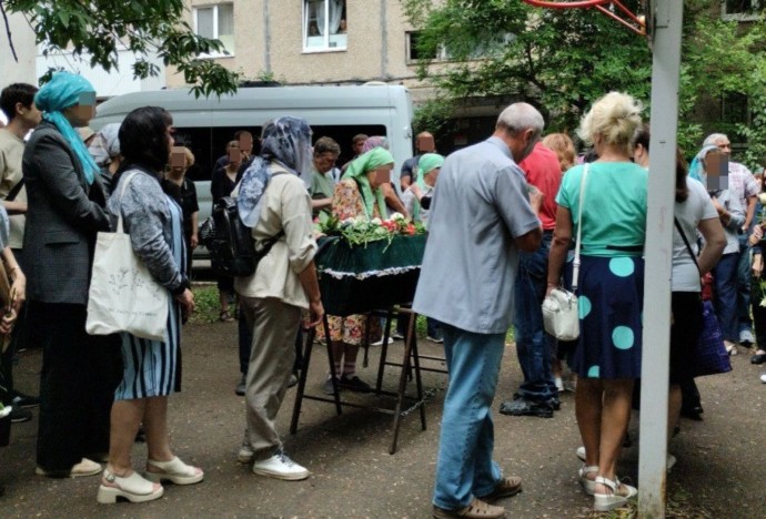 В Уфе простились с пропавшим более года назад 14-летним подростком В Уфе простились с пропавшим более года назад 14-летним подростком