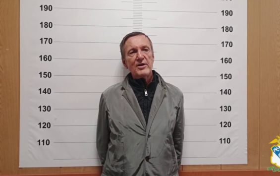 В Курской области 72-летний курьер телефонных мошенников забрал деньги у пенсионерки из Курчатова В Курской области 72-летний курьер телефонных мошенников забрал деньги у пенсионерки из Курчатова