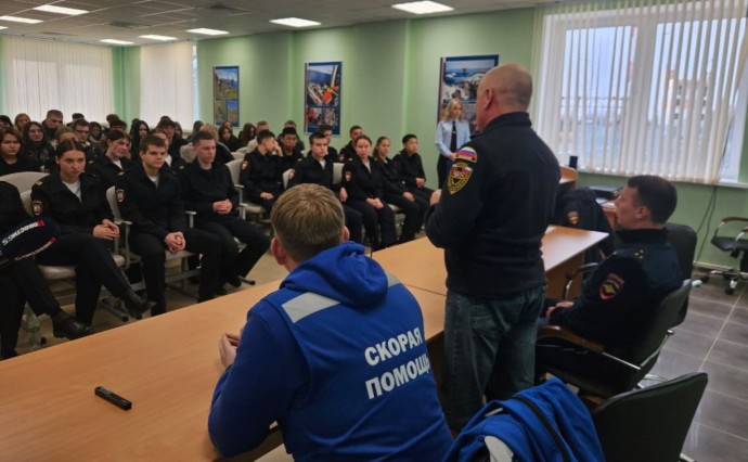 Краш-курс, который невозможно забыть: молодёжи показали цену безопасности Краш-курс, который невозможно забыть: молодёжи показали цену безопасности