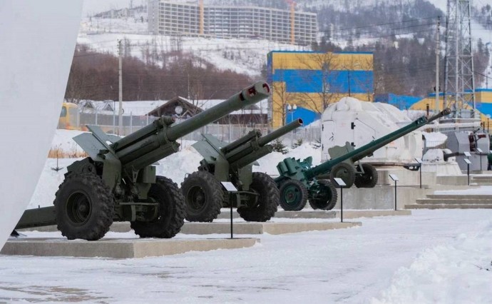 В Южно-Сахалинске торжественно открыли Аллею военной техники под открытым небом