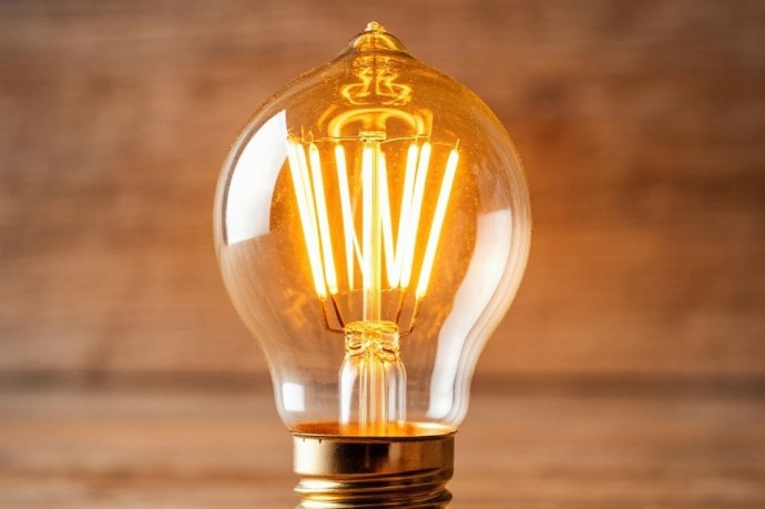 Из-за сильного снегопада 1,5 тысячи человек остались без света в Подмосковье