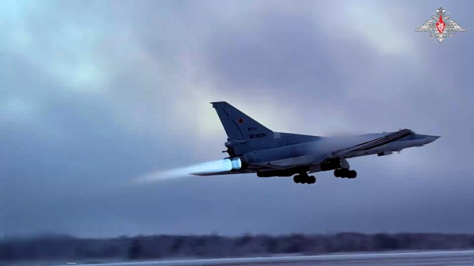 Российские бомбардировщики планово пролетели над Балтикой Российские бомбардировщики планово пролетели над Балтикой