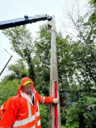 В Уфе монтируют освещение там, где его не хватало