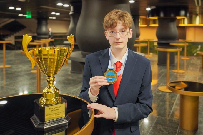 Собянин: Москвичи взяли золото на Международной естественно-научной олимпиаде