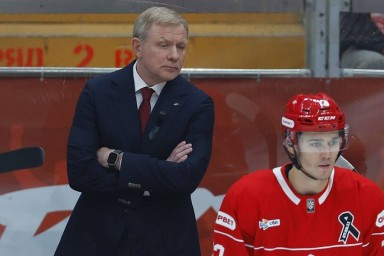 Тренер "Спартака" объяснил поражение влиянием стресса: "Принимаем неправильные решения"