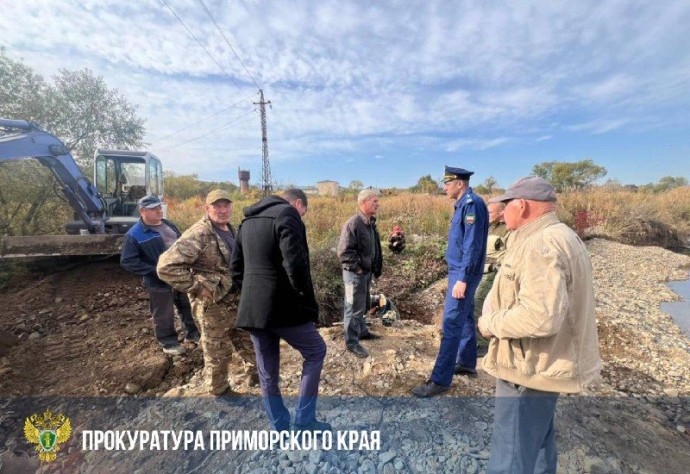 Чиновников заставляют вернуть воду в дома Приморья