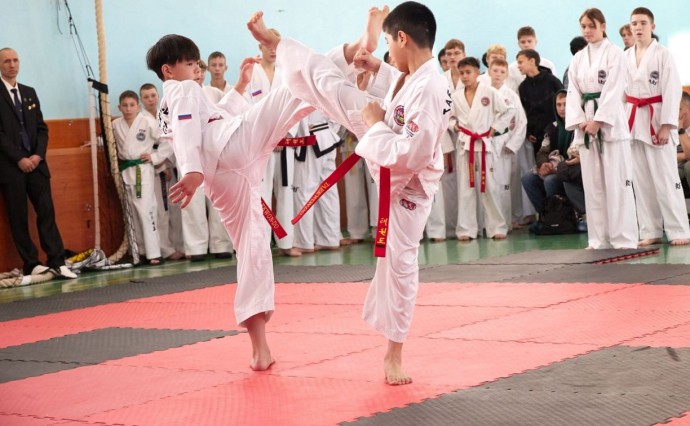 В Южно-Сахалинске состоялся турнир боевых искусств памяти бойцов СВО В Южно-Сахалинске состоялся турнир боевых искусств памяти бойцов СВО