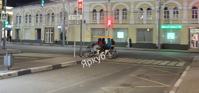 В Ярославле подростки угнали велокарету, чтобы доехать до дома В Ярославле подростки угнали велокарету, чтобы доехать до дома