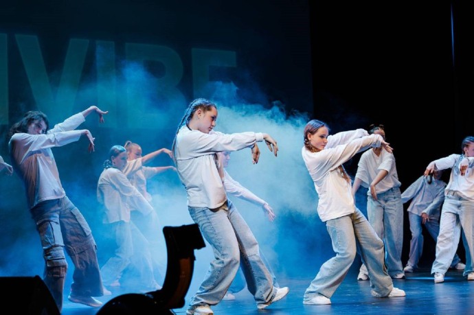 Новогодний отчетный концерт танцевальной студии Invibe