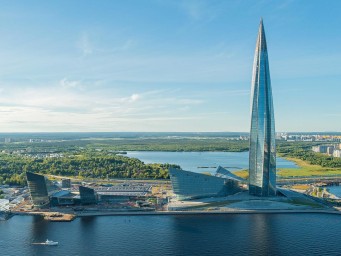 Самый северный небоскрёб мира, по данным гидов — Лахта Центр в Петербурге