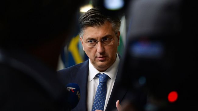 Politico: Премьер Хорватии Пленкович высмеял идею вступления Украины в ЕС