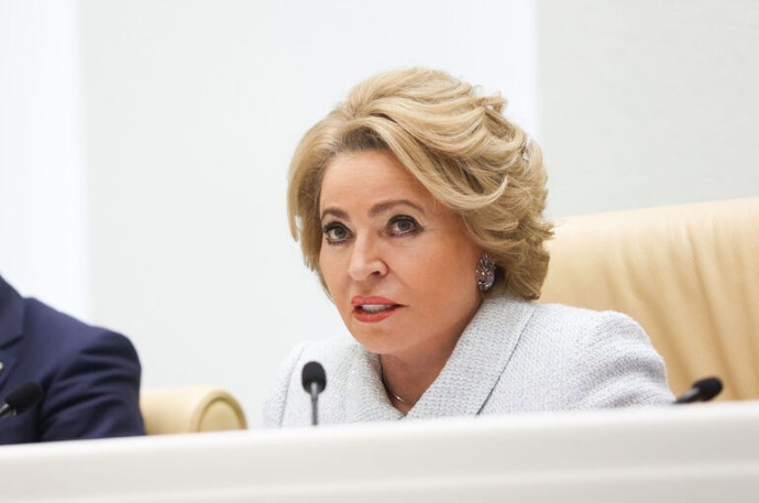Матвиенко предложила провести архивную выставку ко Дню российского парламентаризма