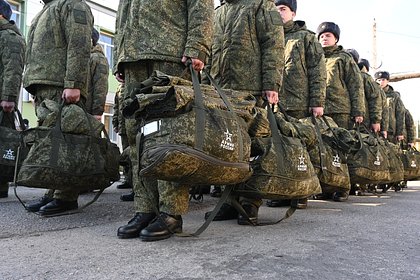 Власти ответили на предложение увеличить оклад срочникам в три раза Власти ответили на предложение увеличить оклад срочникам в три раза