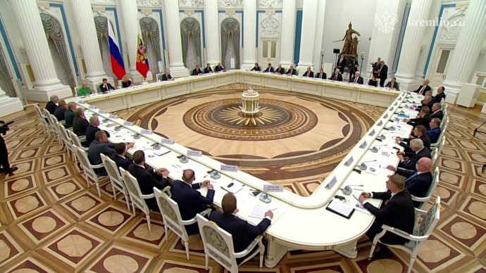 Владимир Путин провёл совместное заседание попечительских советов Большого и Мариинского театров