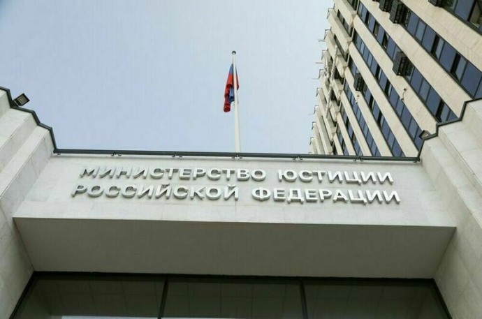 Минюст внес в реестр иноагентов экс-священника и профессора Гарварда