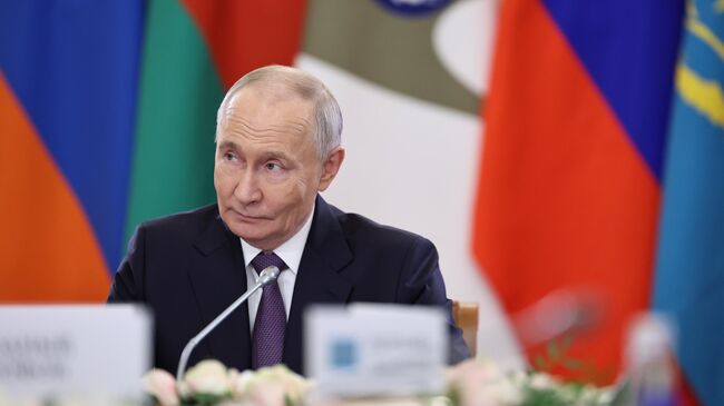 Путин 15 января примет верительные грамоты у прибывших иностранных послов