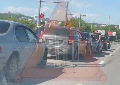 Пензенцы сообщают о ДТП с шестью машинами на Сурском мосту