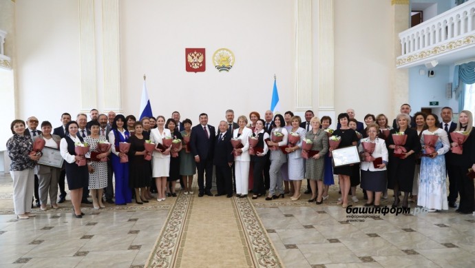 В Уфе медикам вручили государственные награды России и Башкортостана