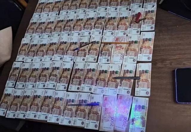 Сотрудник администрации Саранска арестован по подозрению в получении взятки в 300 тыс. рублей