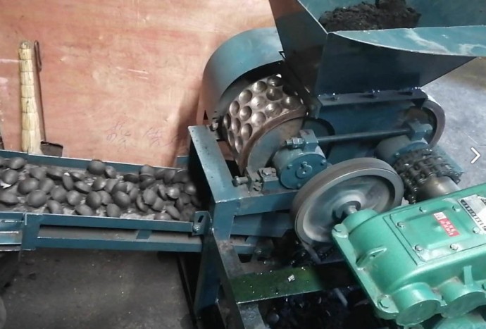 Учёные Бурятии делают топливные брикеты из отходов угледобычи Учёные Бурятии делают топливные брикеты из отходов угледобычи