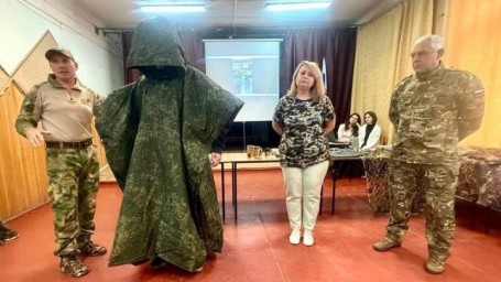 Астраханские волонтёры организовали выставку трофеев СВО
